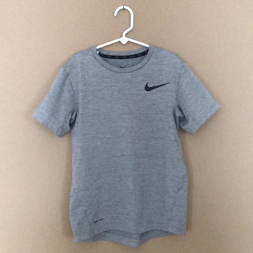 Nike gray shirt
